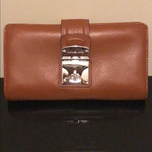 Michael Kors wallet